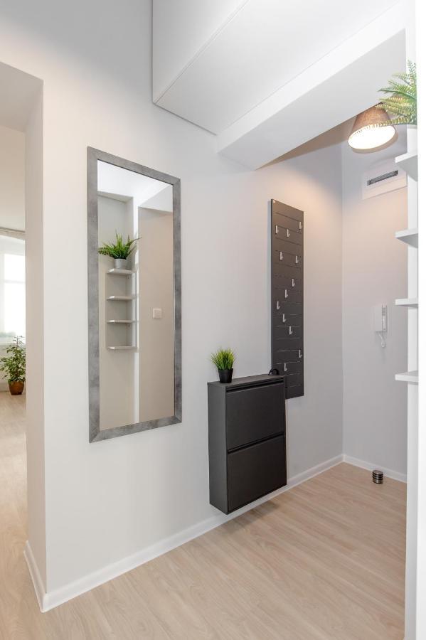 Apartament Za Bramka Centrum Poznan Luaran gambar